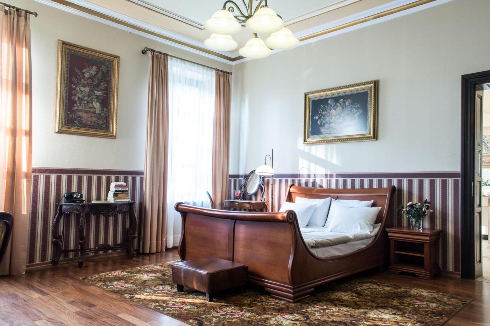 Palac W Malkowie Warta Exterior foto